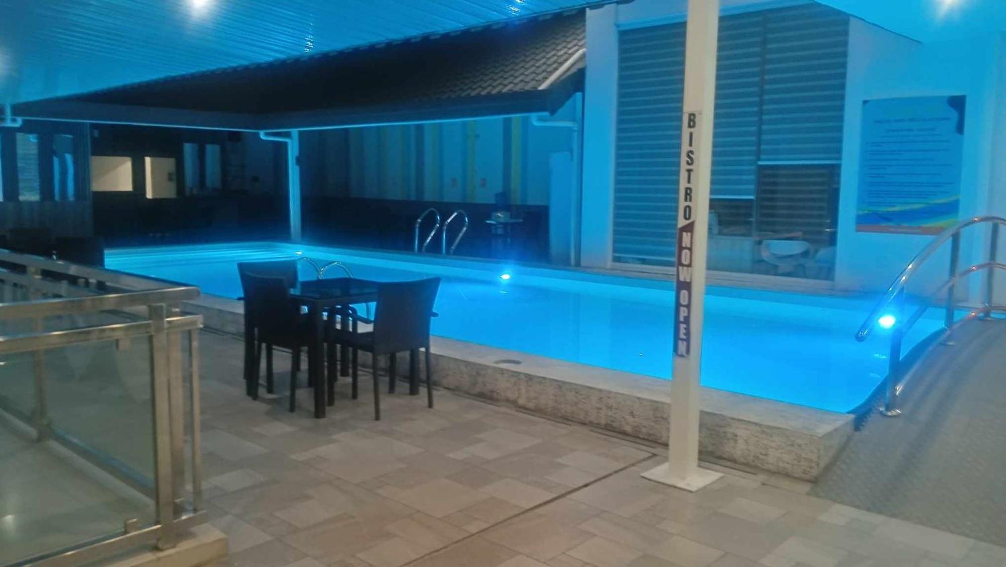Chequers Suites Subic Bay Olongapo Eksteriør bilde