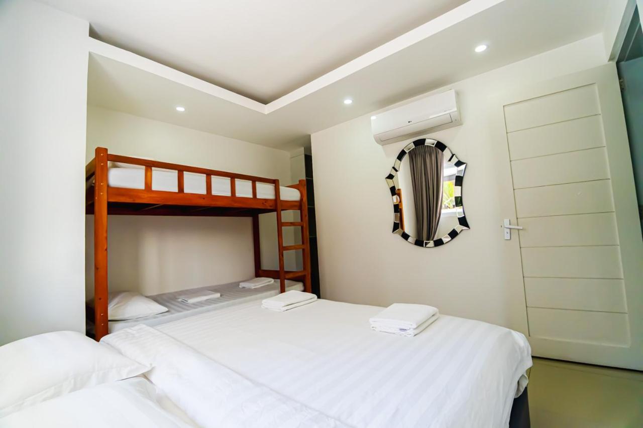 Chequers Suites Subic Bay Olongapo Eksteriør bilde
