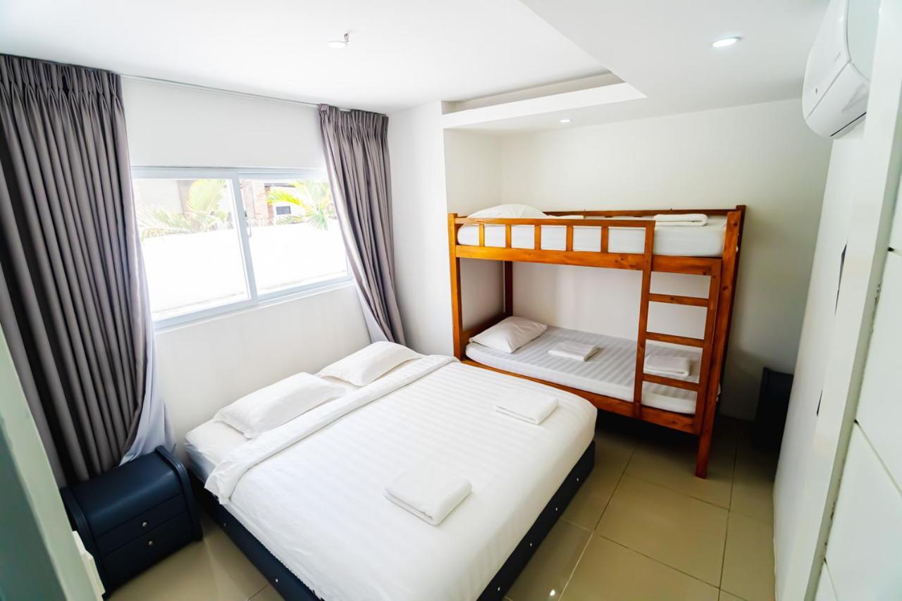 Chequers Suites Subic Bay Olongapo Eksteriør bilde