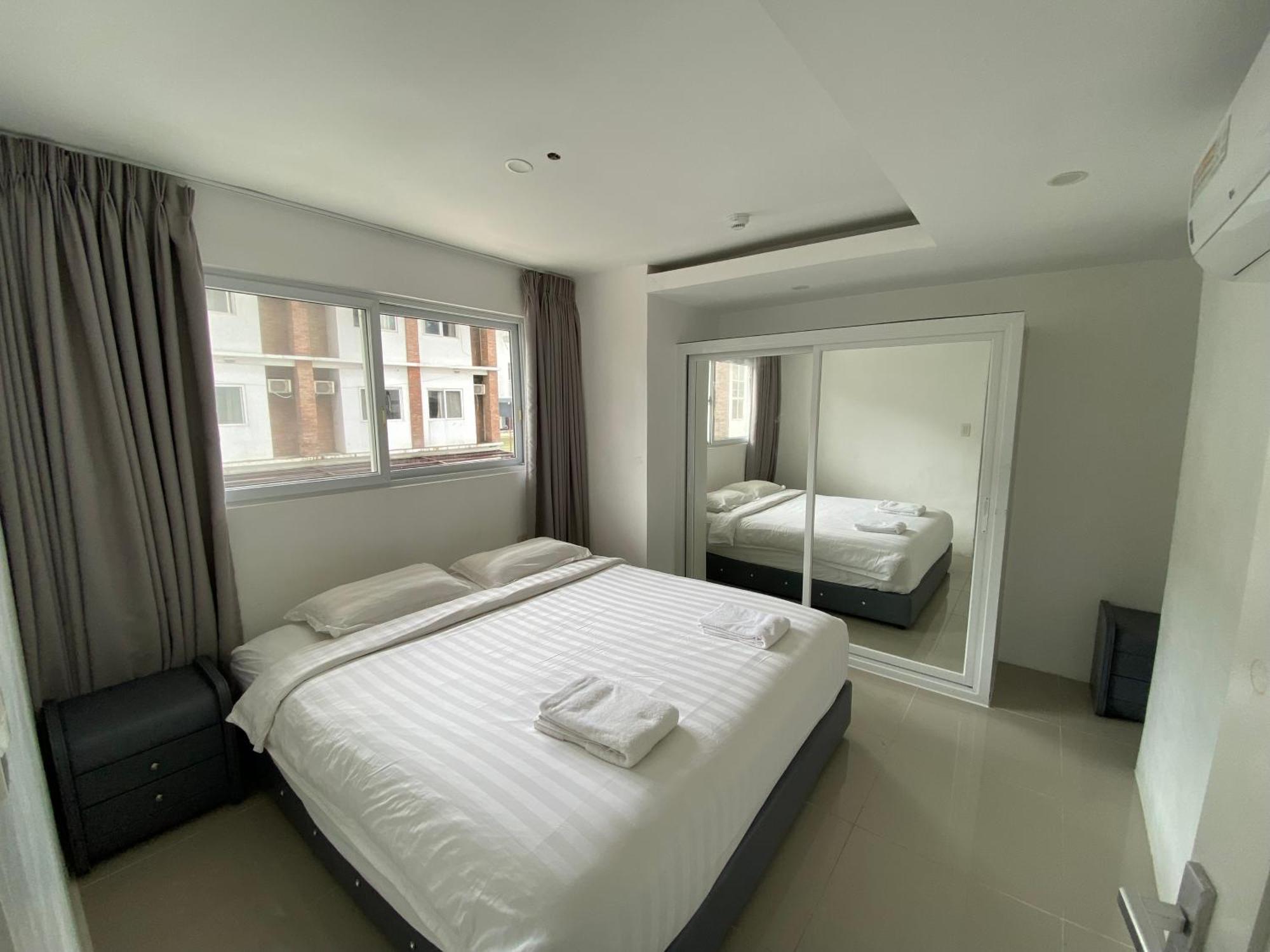 Chequers Suites Subic Bay Olongapo Eksteriør bilde